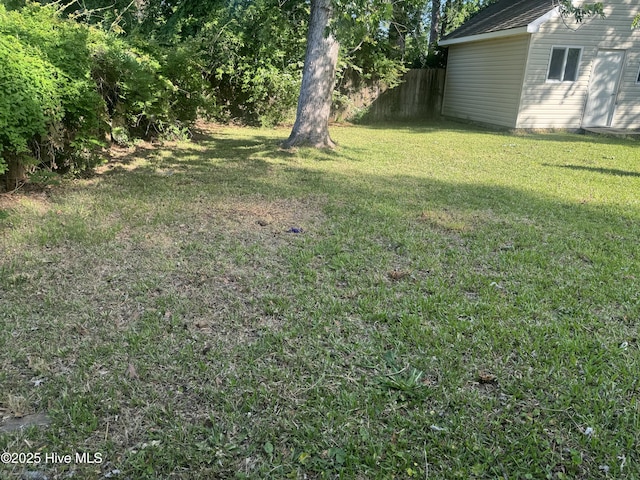 705 Dennis Rd, Jacksonville, NC 28546 - view of yard