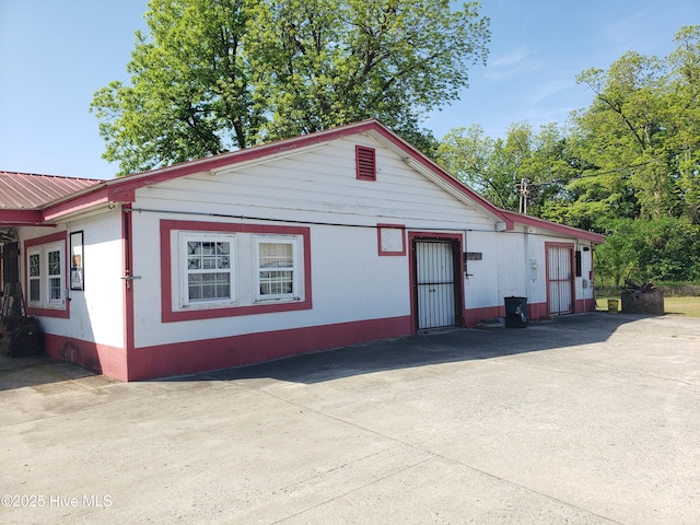 809 Conway Rd, Fair Bluff, NC 28439 - view of side of property featuring metal roof