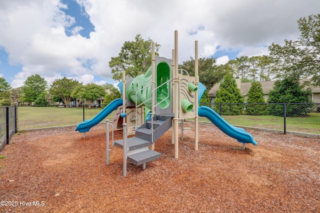 6025 Inland Greens Dr, Wilmington, NC 28405 - communal playground with fence