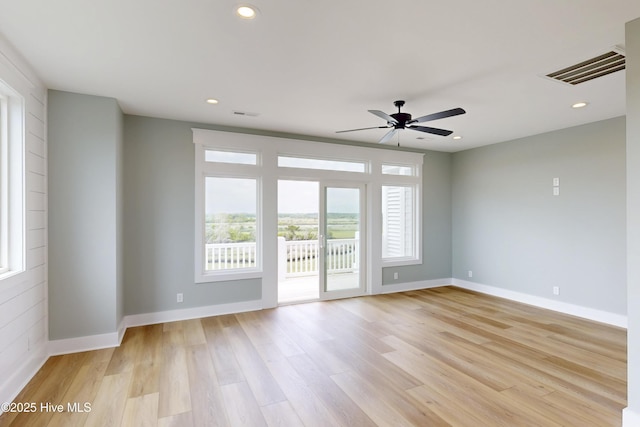 130 Sea Oaks Ct, North Topsail Beach, NC 28460 - empty room with baseboards, light wood-style floors, ceiling fan, and recessed lighting