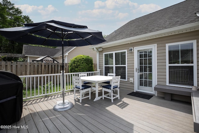 7810 Olde Pond Rd, Wilmington, NC 28411 - deck featuring outdoor dining space