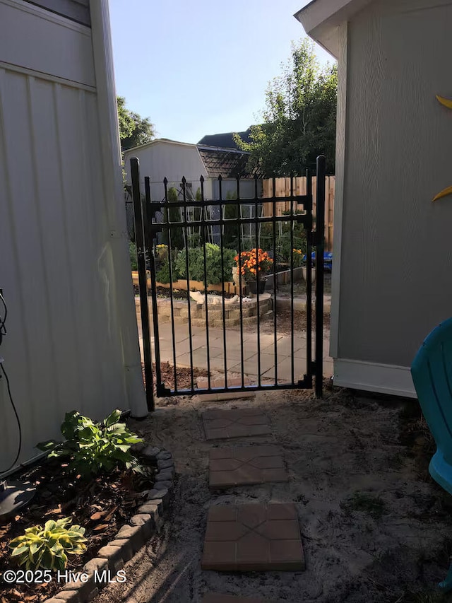129 NE 36th St, Oak Island, NC 28465 - view of gate