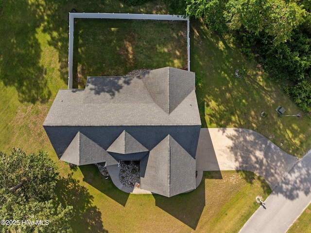 aerial view of property and surrounding area