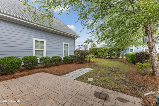view of yard with a patio
