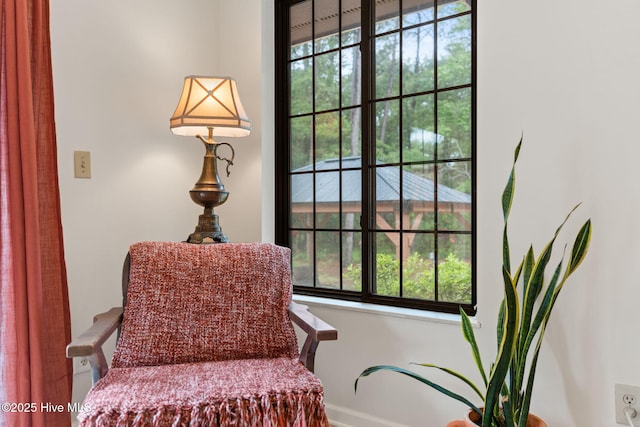 45 Fairway Dr, Shallotte, NC 28470 - living area featuring baseboards