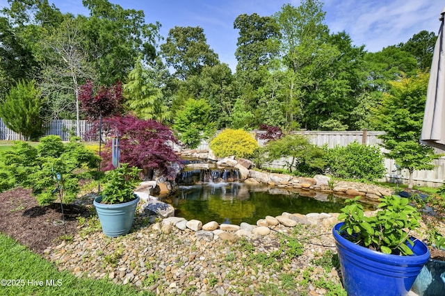view of yard featuring fence