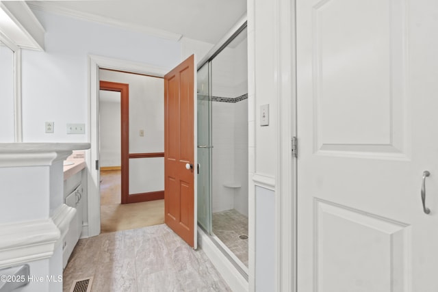 306 S Oakum St, Edenton, NC 27932 - full bath featuring a shower stall and vanity