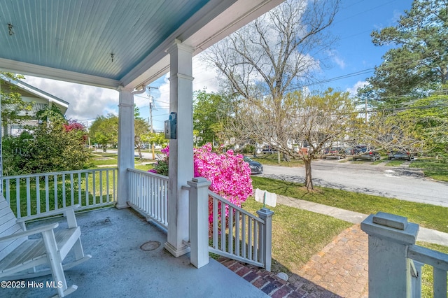 306 S Oakum St, Edenton, NC 27932 - view of patio / terrace with covered porch
