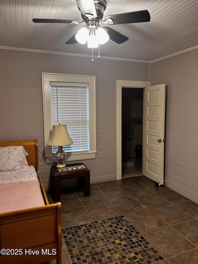 bedroom with crown molding and ceiling fan