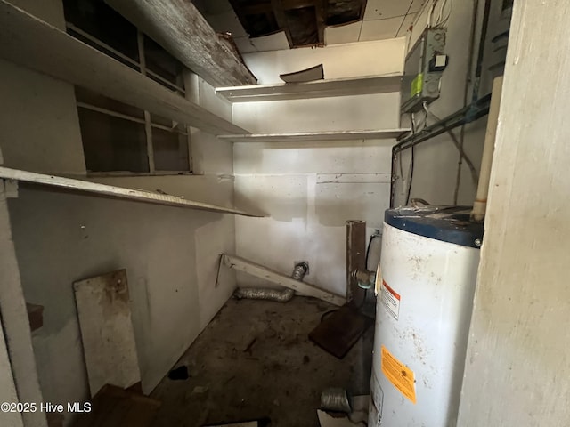 144 Shannonhouse Rd, Edenton, NC 27932 - utility room with gas water heater