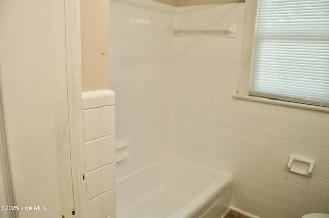 2692 Mt Herman Church Rd, Snow Hill, NC 28580 - bathroom with tile walls