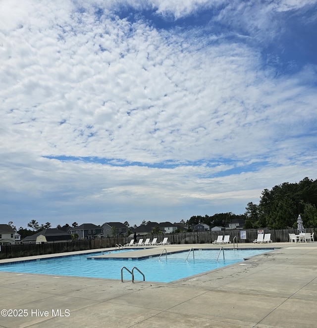 568 Transom Way, Sneads Ferry, NC 28460 - community pool featuring fence