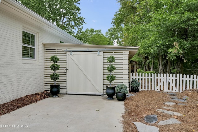 1218 Country Club Rd, Wilmington, NC 28403 - view of outdoor structure with fence