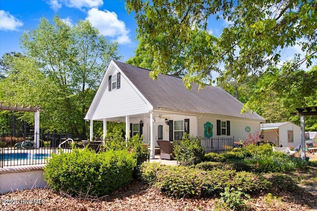 342 Shirley Plantation Dr, Snow Hill, NC 28580 - view of front of home featuring fence and a shingled roof