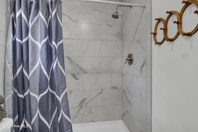 1855 Newkirk Rd, Wilmington, NC 28409 - full bath with tiled shower and toilet
