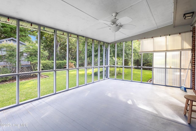 330 Breckenridge Dr, Wilmington, NC 28412 - unfurnished sunroom featuring ceiling fan