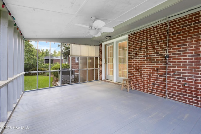 330 Breckenridge Dr, Wilmington, NC 28412 - unfurnished sunroom featuring a ceiling fan