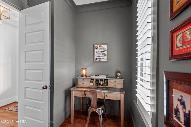 office area featuring wood finished floors and baseboards