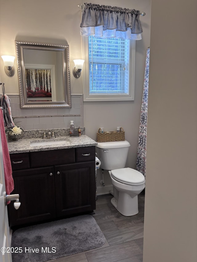 201 Shreveport Ct, Havelock, NC 28532 - full bath featuring toilet, vanity, and backsplash