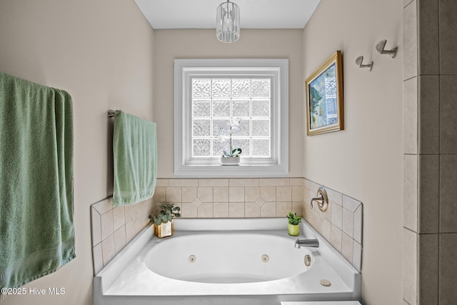 903 Buckingham Rd, Trent Woods, NC 28562 - bathroom featuring a whirlpool tub