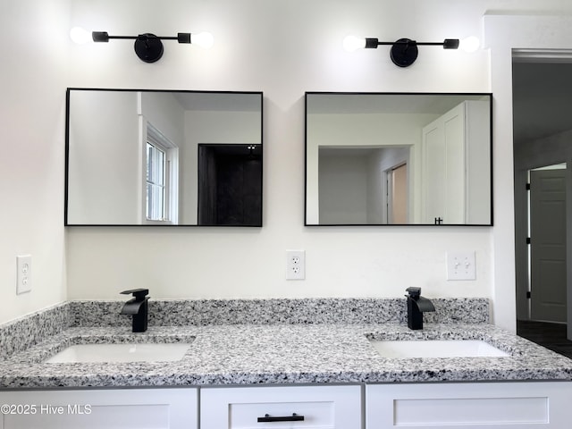200 Colonial Ave, Clinton, NC 28328 - full bath with double vanity