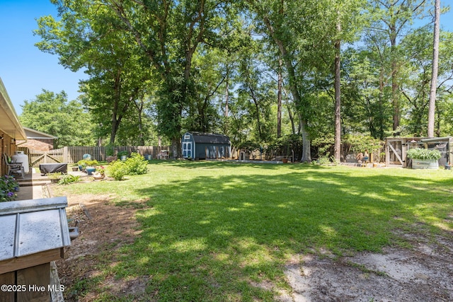 212 Park Ave, Southport, NC 28461 - view of yard featuring view of scattered trees