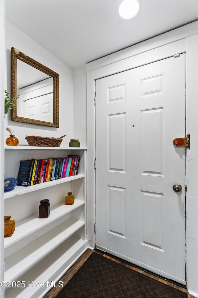 102 E 9th St, Washington, NC 27889 - view of doorway