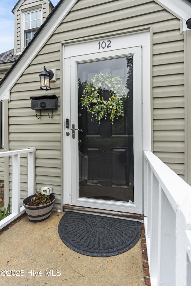 102 E 9th St, Washington, NC 27889 - view of entrance to property