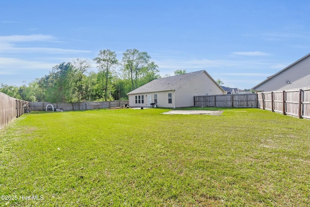 115 Joan Ct, New Bern, NC 28562 - view of yard with a patio area
