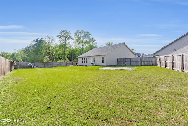 115 Joan Ct, New Bern, NC 28562 - view of yard with a patio