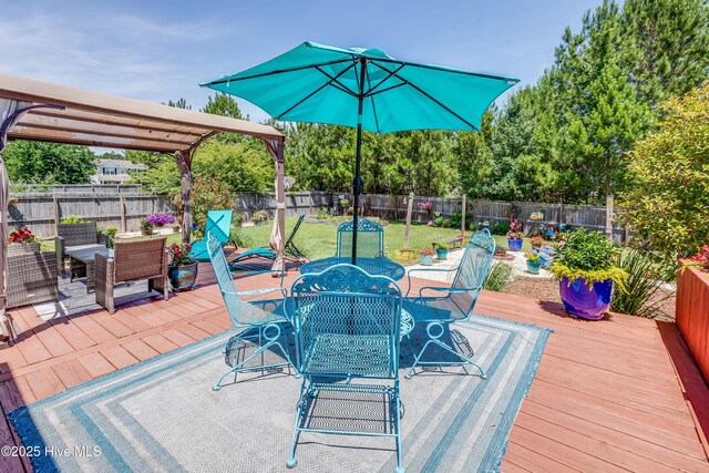 403 Stanford Ct, Maysville, NC 28555 - wooden deck with outdoor dining space