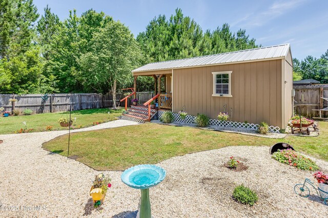 403 Stanford Ct, Maysville, NC 28555 - view of front of property with metal roof