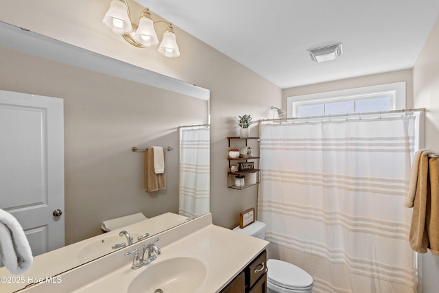 433 Landsdowne Cir, Hampstead, NC 28443 - full bath with toilet, vanity, and a shower with curtain