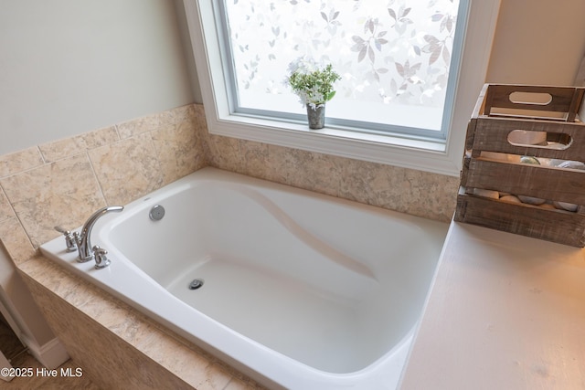 433 Landsdowne Cir, Hampstead, NC 28443 - bathroom with a bath