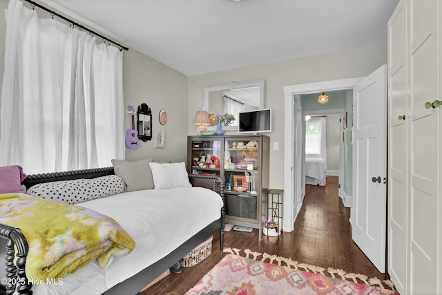 416 S 8th St, Wilmington, NC 28401 - bedroom featuring wood finished floors and baseboards