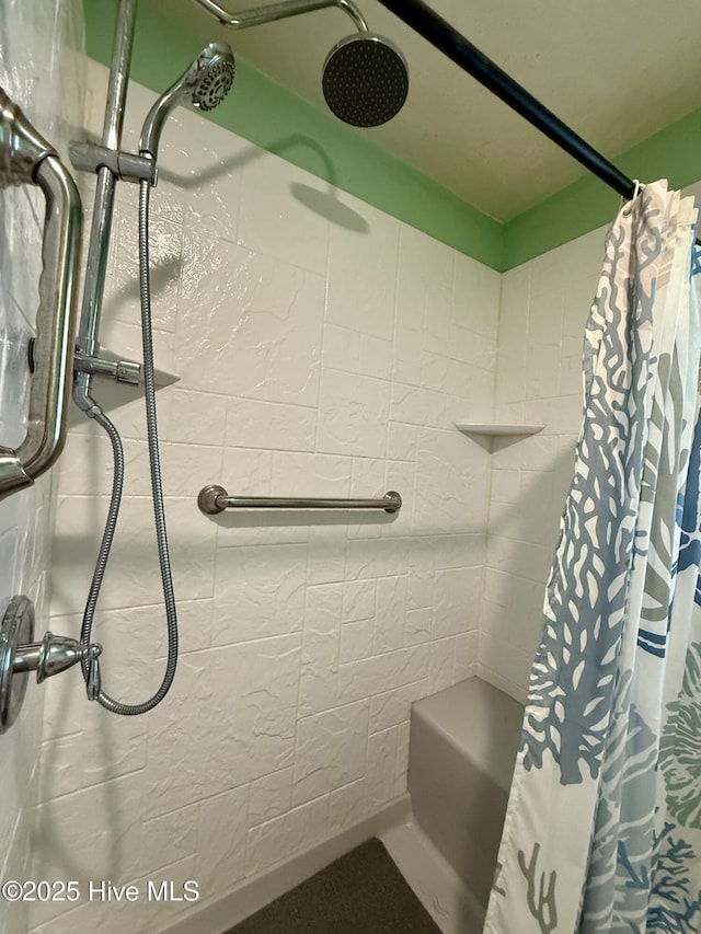 208 W Gray St, Windsor, NC 27983 - full bath with tiled shower