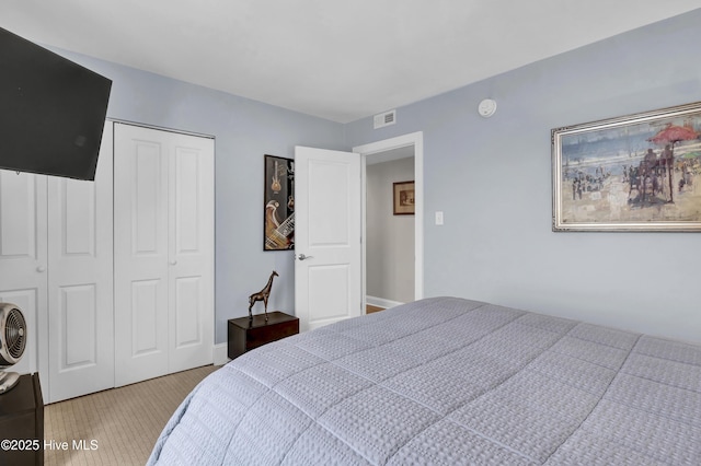 bedroom featuring a closet