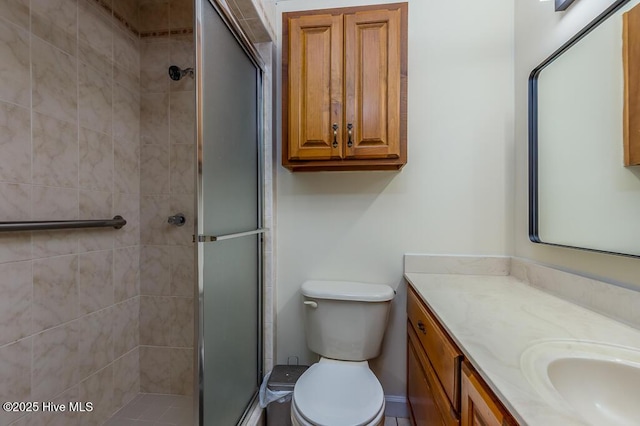 4512 Rivershore Dr, New Bern, NC 28560 - full bath featuring a stall shower, vanity, and toilet
