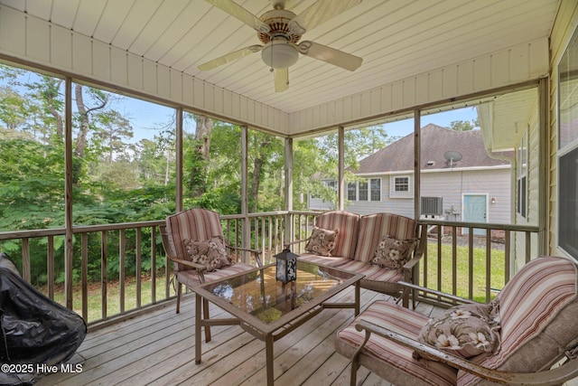 6112 Horton Rd, Oriental, NC 28571 - sunroom featuring a ceiling fan and an outdoor living space