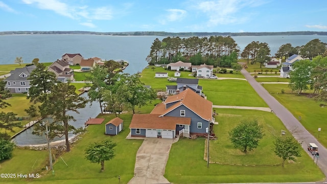 101 Mallard Dr, Currituck, NC 27929 - aerial perspective of suburban area featuring a large body of water