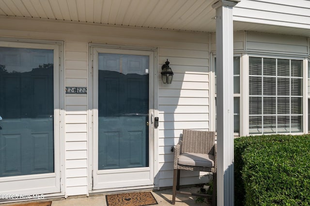 view of property entrance
