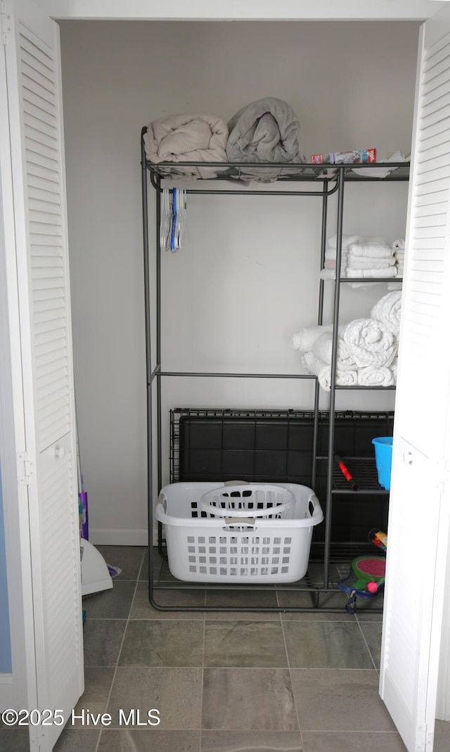105 Sandy Landing Rd, Cedar Island, NC 28520 - full bathroom featuring a soaking tub and baseboards