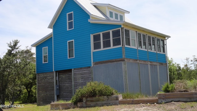 105 Sandy Landing Rd, Cedar Island, NC 28520 - view of side of home