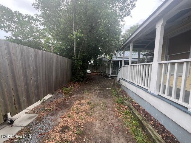 617 Fullwood St, Wilmington, NC 28401 - view of fenced backyard