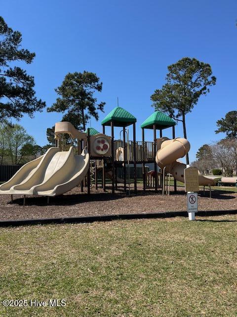 2017 Willow Stone Ct, Leland, NC 28451 - view of community play area