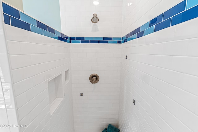 3792 Bancroft Pl, Southport, NC 28461 - full bath with tiled shower