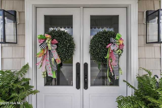 9089 W 9th St, Surf City, NC 28445 - entrance to property with french doors