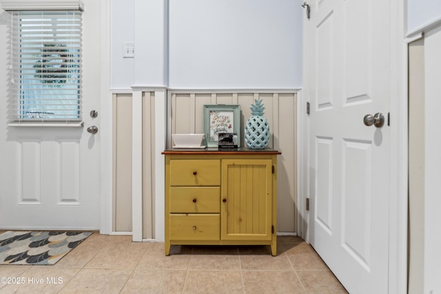 9089 W 9th St, Surf City, NC 28445 - entrance foyer with light tile patterned flooring