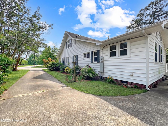 110 Virginia Rd, Edenton, NC 27932 - view of home's exterior with crawl space