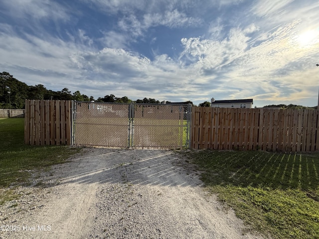 141 Jessie Cir, Hubert, NC 28539 - view of gate
